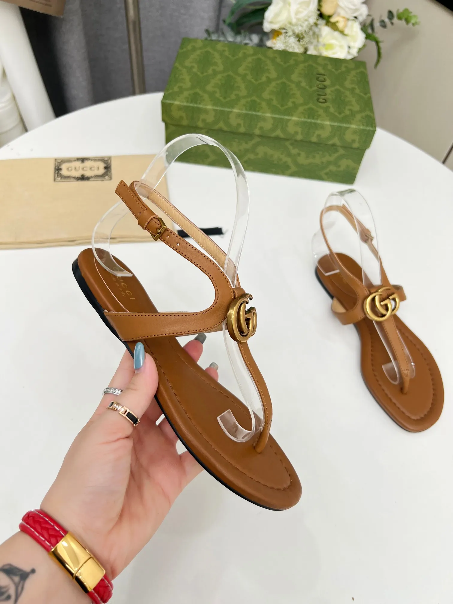 👟👟Ex-factory price P360👟👟 Women's shoe factory GUCCI official latest model, 5 colors optional, counter 1:1, code number: 35-43, (genuine leather base plus 30)
